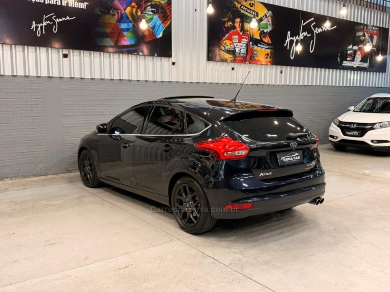 FOCUS 2.0 TITANIUM PLUS HATCH 16V FLEX 4P AUTO - 2016 - CAXIAS DO SUL