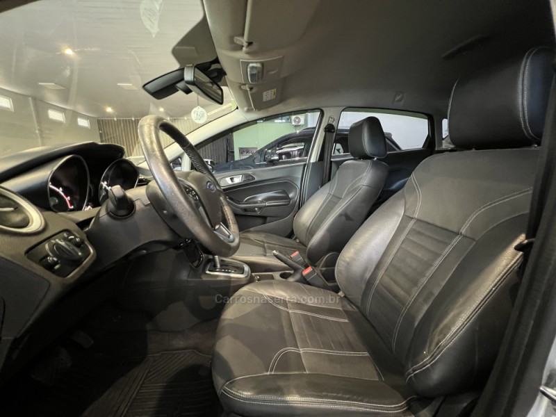 FIESTA 1.6 TITANIUM HATCH 16V FLEX 4P AUTOMÁTICO - 2017 - CAXIAS DO SUL