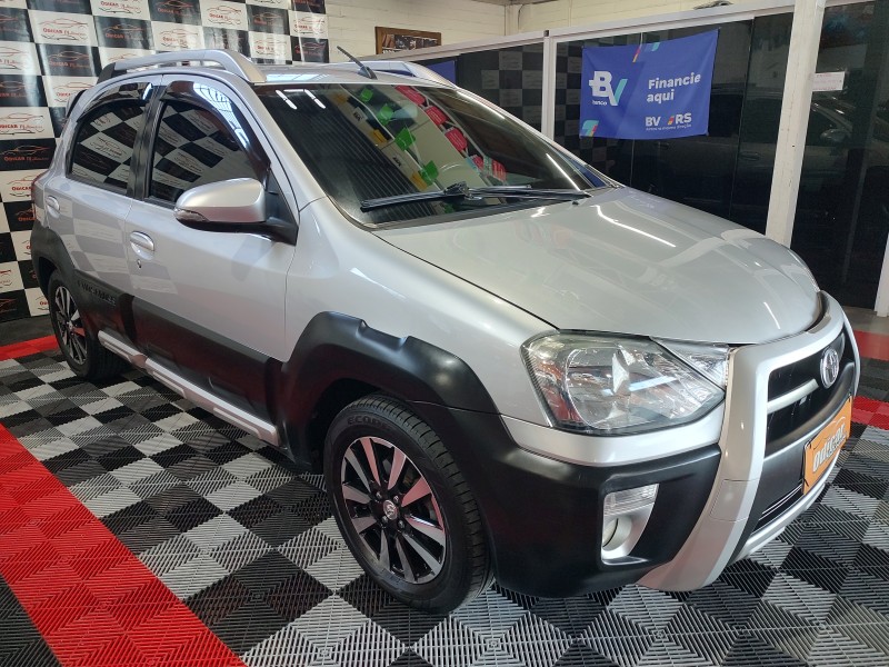 etios cross 1.5 16v flex 4p manual 2017 caxias do sul
