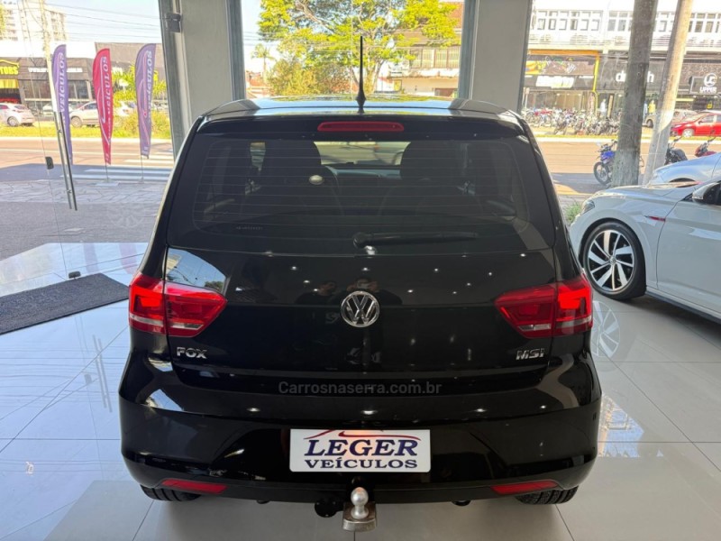FOX 1.6 MSI TRENDLINE 8V FLEX 4P MANUAL - 2016 - SãO LEOPOLDO