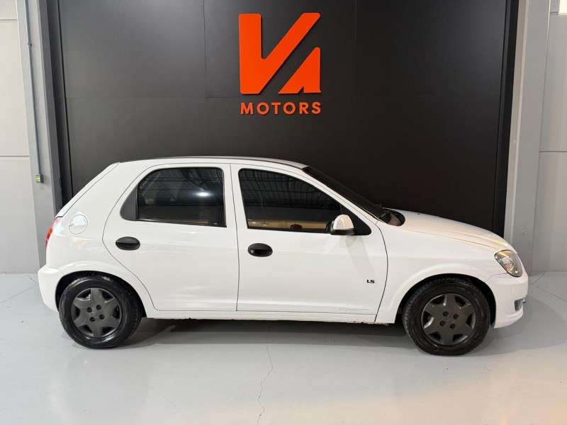 CELTA 1.0 MPFI LS 8V FLEX 4P MANUAL - 2012 - CARLOS BARBOSA