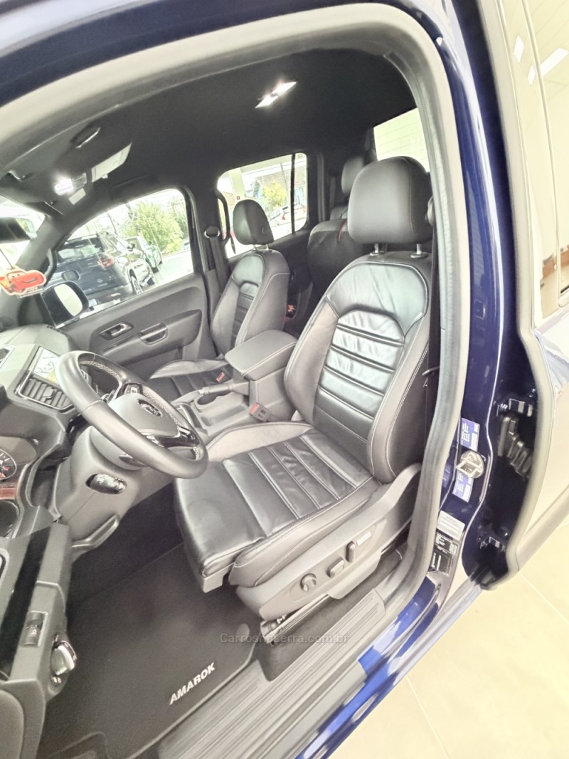 AMAROK 3.0 V6 EXTREME CD DIESEL 4X4 AT 4P AUTOMÁTICO - 2023 - FARROUPILHA