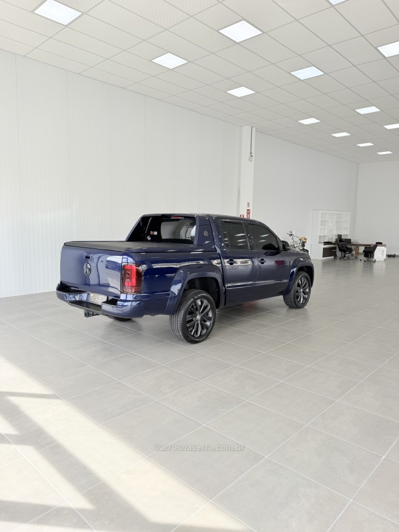 AMAROK 3.0 V6 EXTREME CD DIESEL 4X4 AT 4P AUTOMÁTICO - 2023 - FARROUPILHA