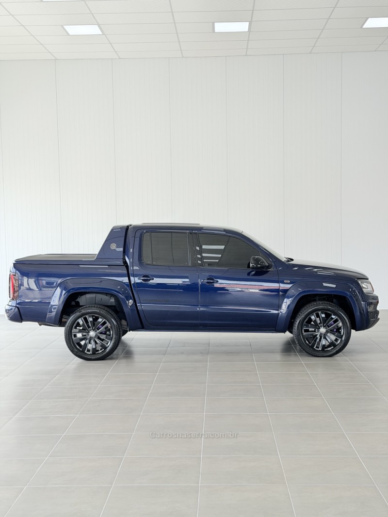 AMAROK 3.0 V6 EXTREME CD DIESEL 4X4 AT 4P AUTOMÁTICO - 2023 - FARROUPILHA