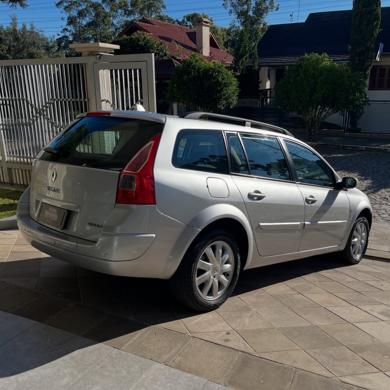 MÉGANE 1.6 DYNAMIQUE GRAND TOUR 16V FLEX 4P MANUAL - 2012 - NOVA PETRóPOLIS