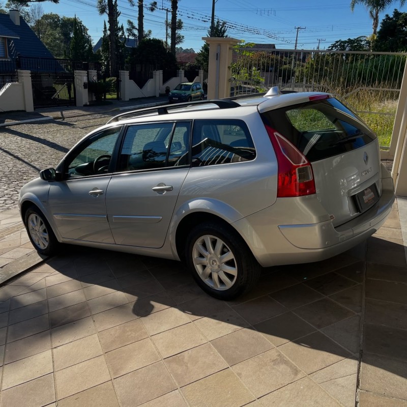 MÉGANE 1.6 DYNAMIQUE GRAND TOUR 16V FLEX 4P MANUAL - 2012 - NOVA PETRóPOLIS