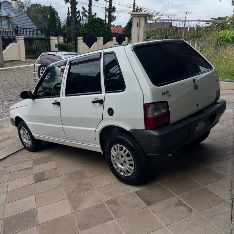 UNO 1.0 MPI MILLE FIRE ECONOMY 8V FLEX 4P MANUAL - 2011 - NOVA PETRóPOLIS