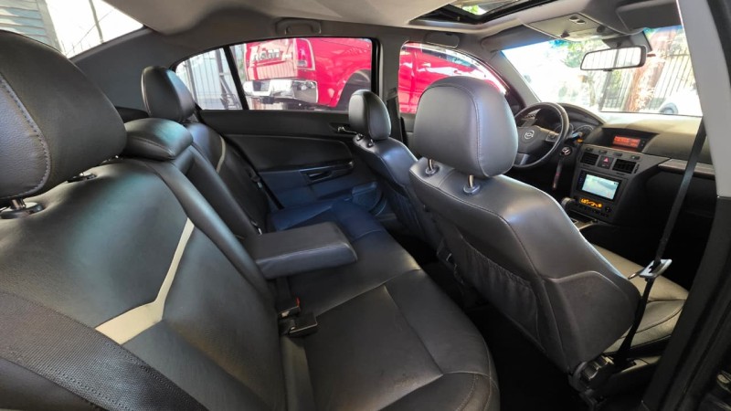 VECTRA 2.0 MPFI ELITE 8V FLEX 4P AUTOMÁTICO - 2011 - CAXIAS DO SUL