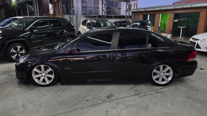 VECTRA 2.0 MPFI ELITE 8V FLEX 4P AUTOMÁTICO - 2011 - CAXIAS DO SUL
