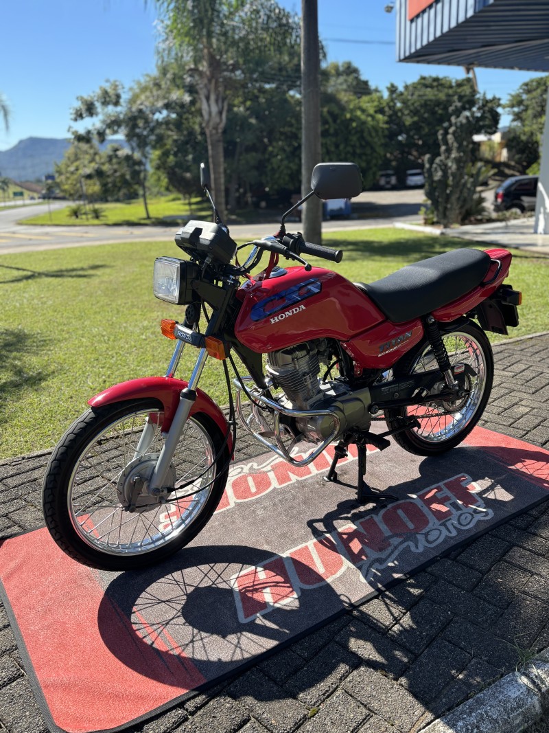CG 125 TITAN - 1995 - FELIZ