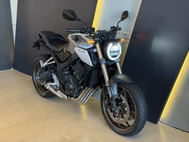 CB 650R E-CLUTCH - 2021 - CAXIAS DO SUL