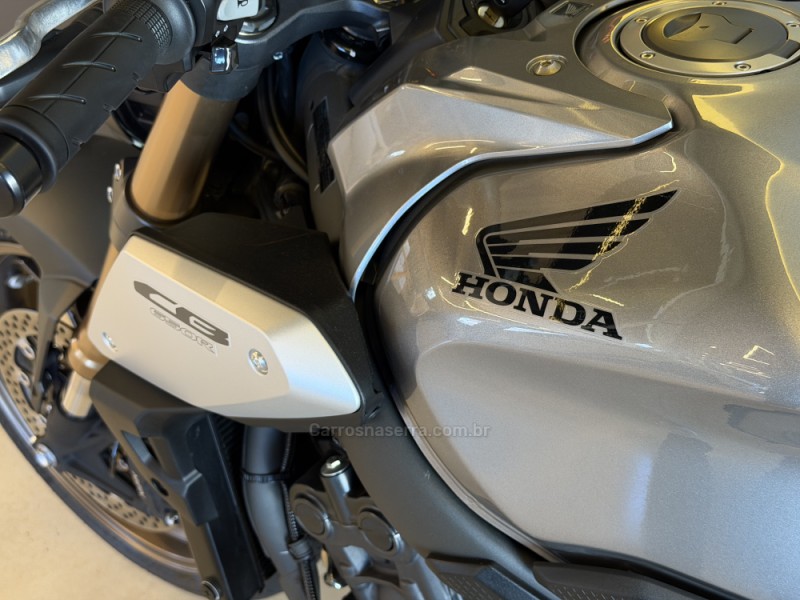 CB 650R E-CLUTCH - 2021 - CAXIAS DO SUL