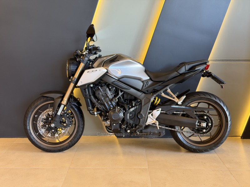 CB 650R E-CLUTCH - 2021 - CAXIAS DO SUL