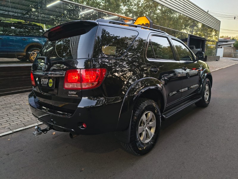 HILUX SW4 3.0 SRV 4X4 16V TURBO INTERCOOLER DIESEL 4P AUTOMÁTICO - 2007 - DOIS IRMãOS