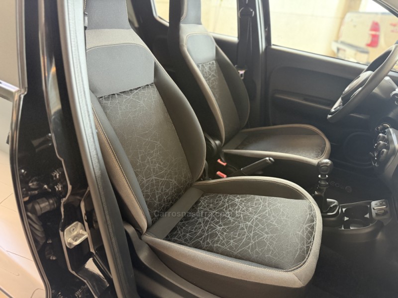 MOBI 1.0 TREKKING 8V FLEX 4P MANUAL - 2022 - CARLOS BARBOSA