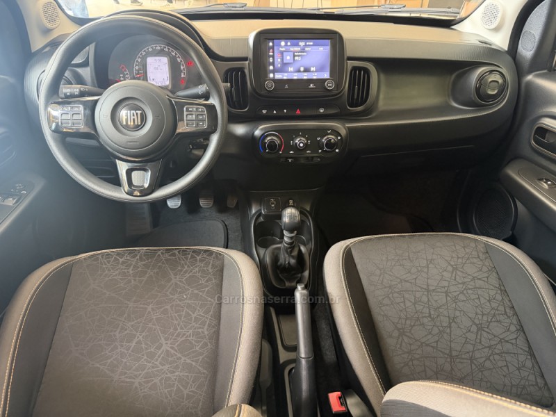 MOBI 1.0 TREKKING 8V FLEX 4P MANUAL - 2022 - CARLOS BARBOSA
