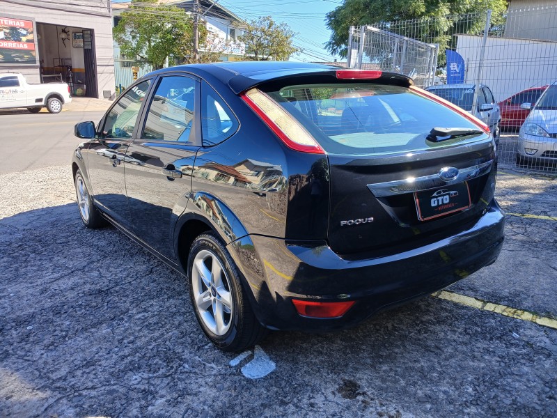 FOCUS 2.0 FC 16V GASOLINA 4P MANUAL - 2009 - FARROUPILHA
