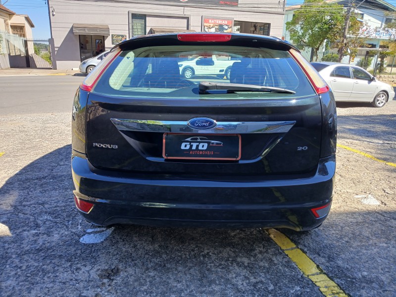 FOCUS 2.0 FC 16V GASOLINA 4P MANUAL - 2009 - FARROUPILHA