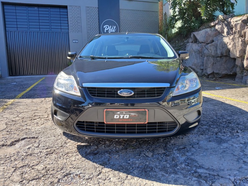 FOCUS 2.0 FC 16V GASOLINA 4P MANUAL - 2009 - FARROUPILHA