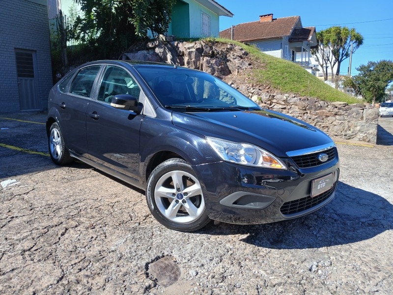 FOCUS 2.0 FC 16V GASOLINA 4P MANUAL - 2009 - FARROUPILHA