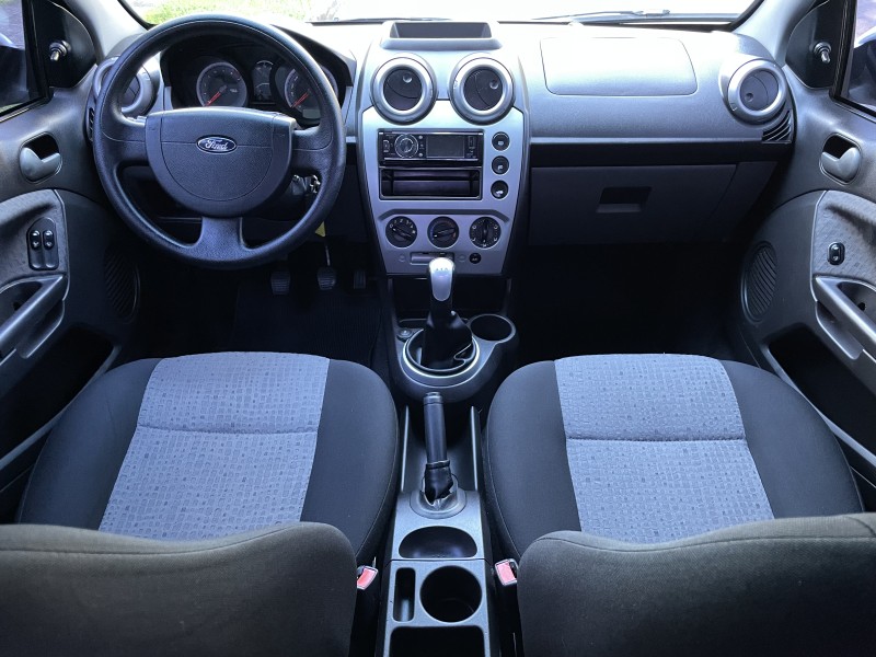 FIESTA 1.6 MPI CLASS SEDAN 8V FLEX 4P MANUAL - 2013 - CAXIAS DO SUL