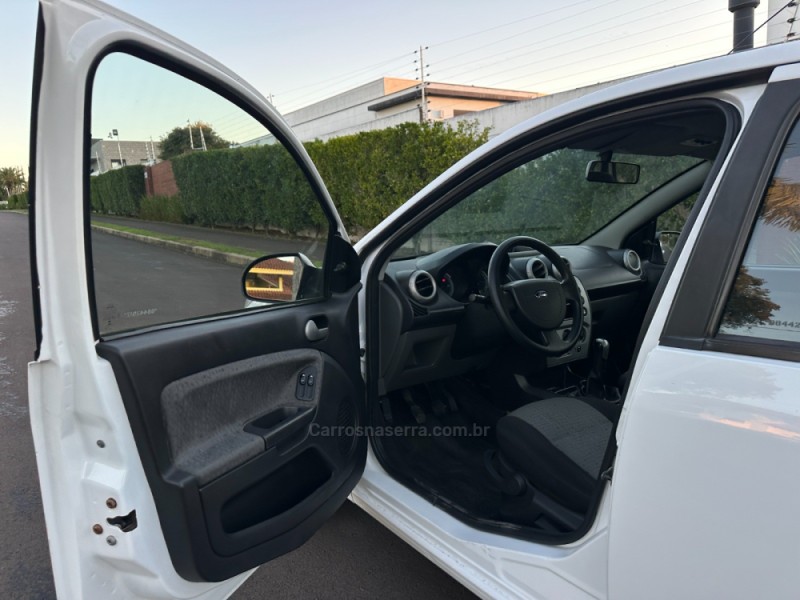FIESTA 1.6 MPI CLASS SEDAN 8V FLEX 4P MANUAL - 2013 - SãO LEOPOLDO