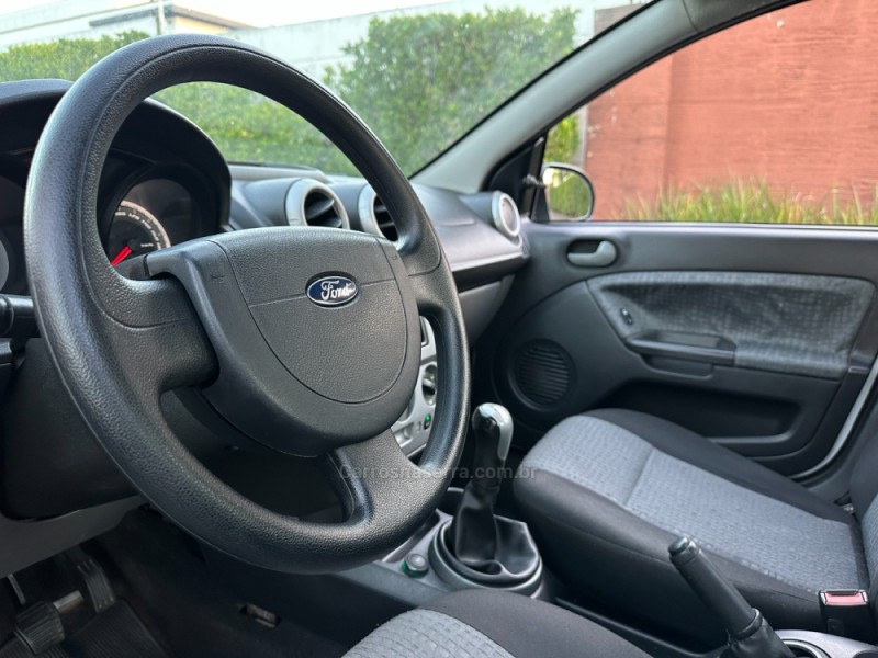 FIESTA 1.6 MPI CLASS SEDAN 8V FLEX 4P MANUAL - 2013 - SãO LEOPOLDO