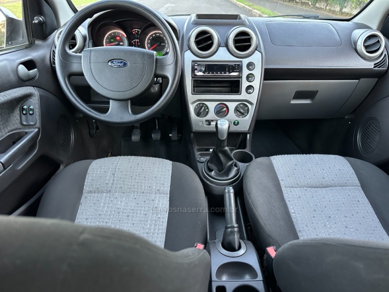 FIESTA 1.6 MPI CLASS SEDAN 8V FLEX 4P MANUAL - 2013 - SãO LEOPOLDO