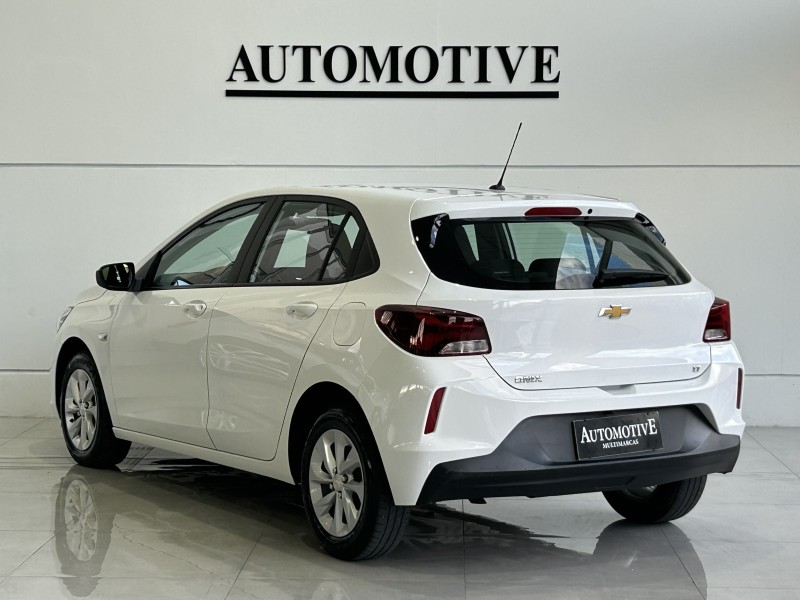 ONIX 1.0 LT 12V FLEX 4P MANUAL - 2023 - CAXIAS DO SUL