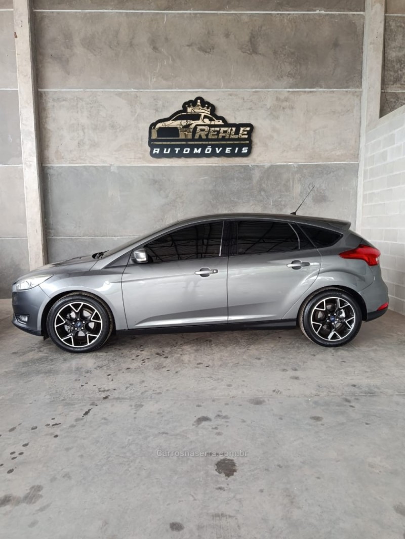 FOCUS 2.0 SE PLUS 16V FLEX 4P AUTOMÁTICO - 2016 - VALE REAL