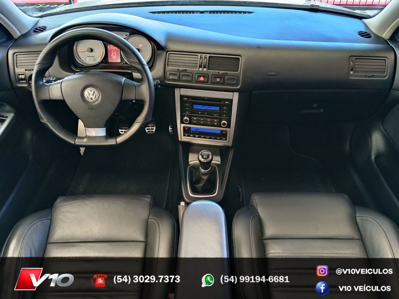 GOLF 1.6 MI SPORTLINE LIMITED EDITION 8V FLEX 4P MANUAL - 2012 - CAXIAS DO SUL