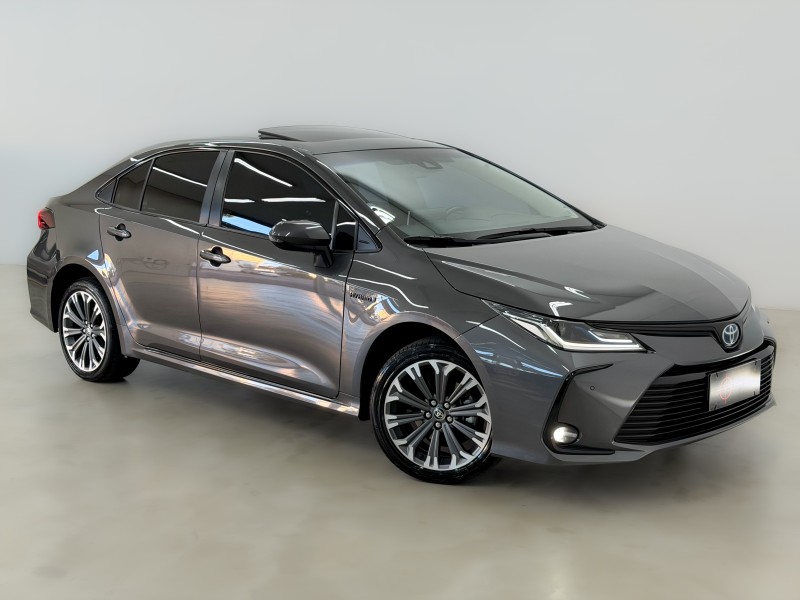 corolla 1.8 altis premium 16v hibrido 4p automatico 2023 caxias do sul