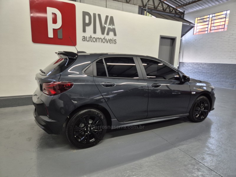 ONIX 1.0 HATCH RS 12V TURBO 4P AUTOMÁTICO - 2024 - GARIBALDI