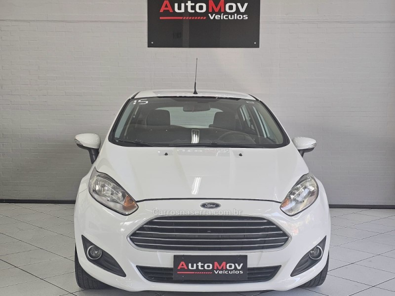 FIESTA 1.6 SE HATCH PLUS 16V FLEX 4P MANUAL - 2015 - CAXIAS DO SUL