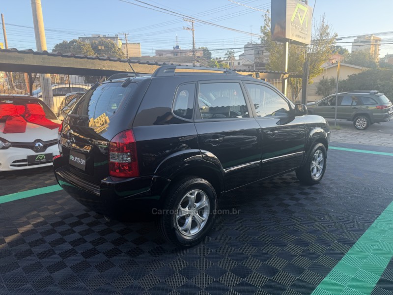 TUCSON 2.0 MPFI GLS BASE 16V 143CV 2WD GASOLINA 4P AUTOMÁTICO - 2013 - CAXIAS DO SUL