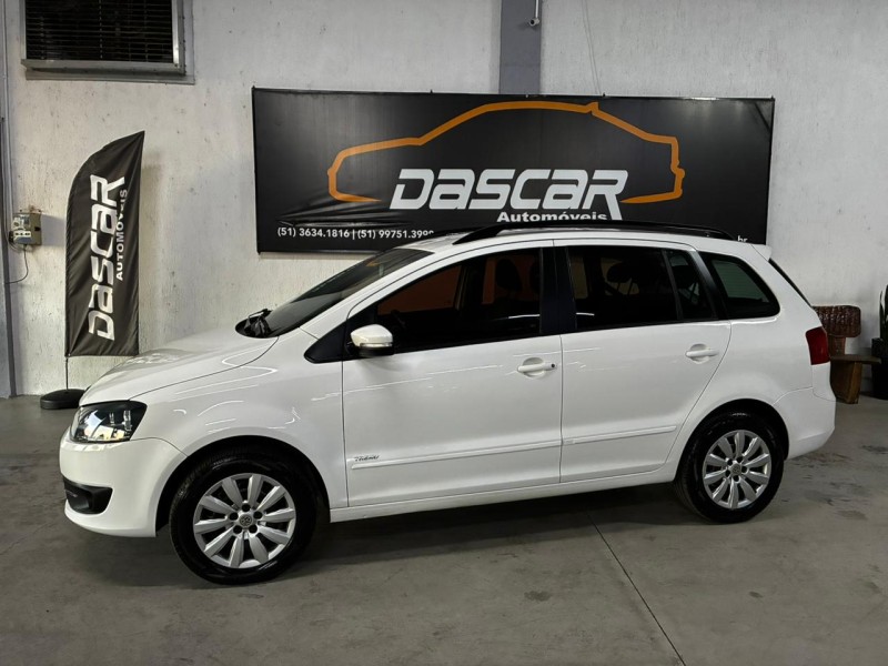 SPACEFOX 1.6 MI 8V FLEX 4P MANUAL - 2014 - BOM PRINCíPIO