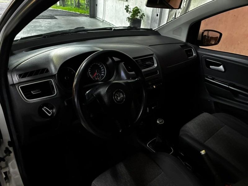 SPACEFOX 1.6 MI 8V FLEX 4P MANUAL - 2014 - BOM PRINCíPIO