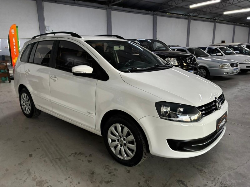 SPACEFOX 1.6 MI 8V FLEX 4P MANUAL - 2014 - BOM PRINCíPIO