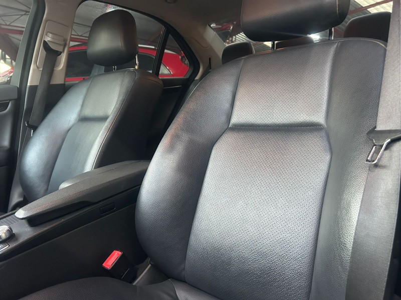 C 180 1.8 CGI CLASSIC 16V TURBO GASOLINA 4P AUTOMÁTICO - 2012 - TRêS COROAS