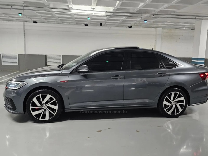 JETTA 2.0 16V TSI GLI 350 GASOLINA 4P AUTOMÁTICO - 2021 - PORTO ALEGRE