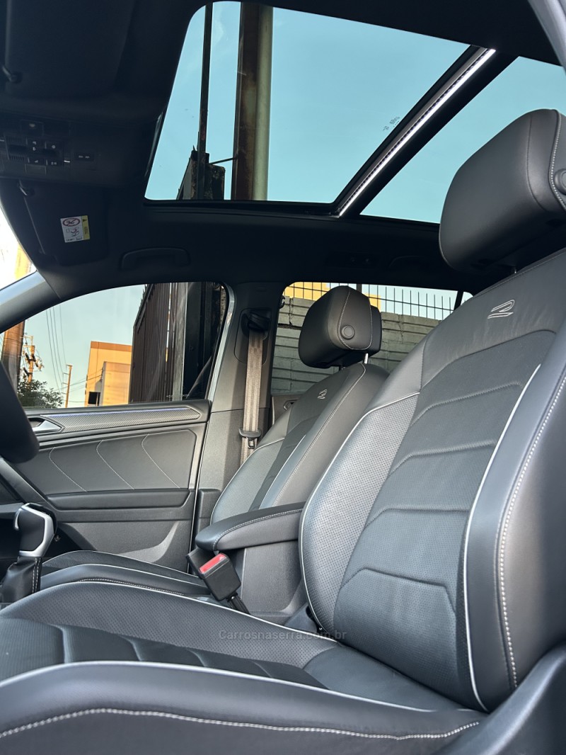 TIGUAN 2.0 ALLSPACE R-LINE 300 TSI GASOLINA 4P AUTOMÁTICO - 2024 - CAXIAS DO SUL