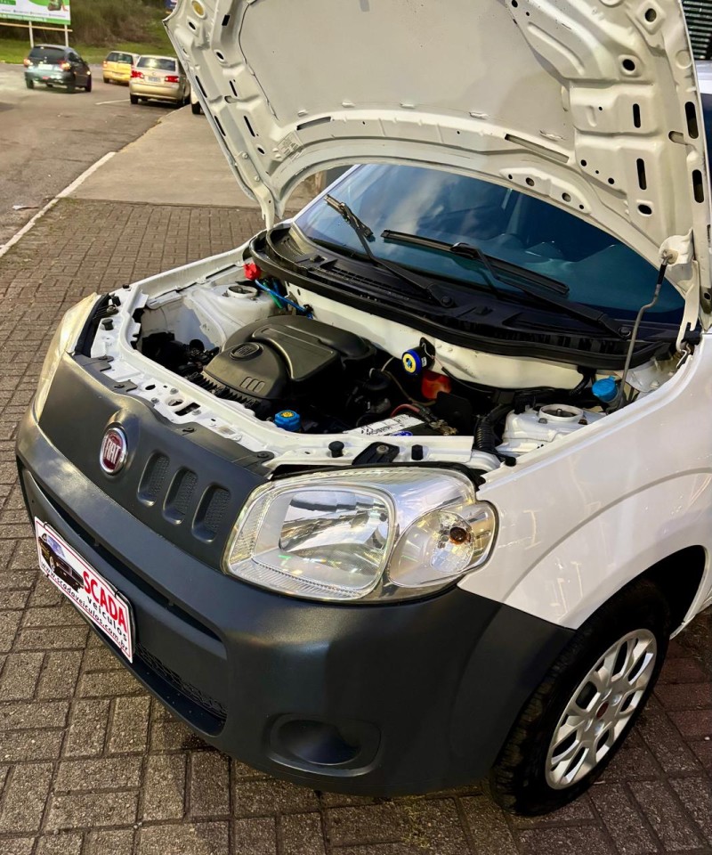 UNO 1.0 VIVACE 8V FLEX 4P MANUAL - 2011 - CAXIAS DO SUL