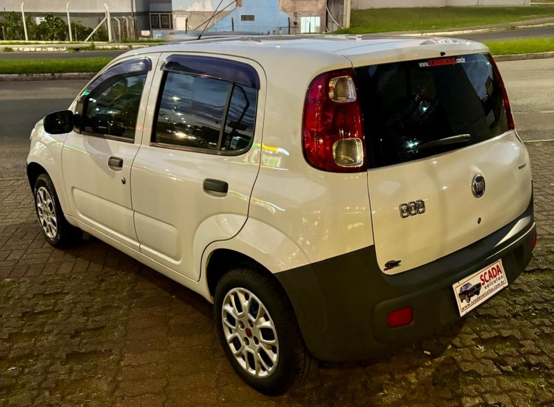 UNO 1.0 VIVACE 8V FLEX 4P MANUAL - 2011 - CAXIAS DO SUL