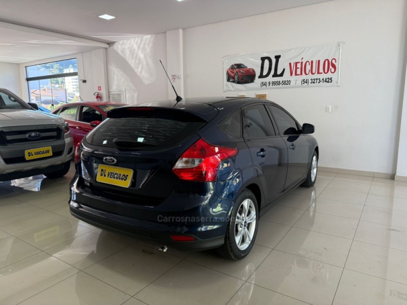 FOCUS 1.6 SE 16V FLEX 4P MANUAL - 2014 - NOVA BASSANO