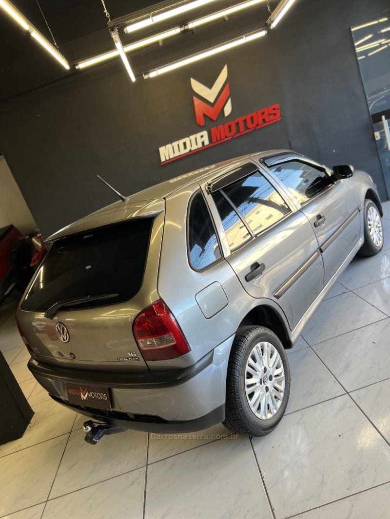 GOL 1.6 MI 8V GASOLINA 4P MANUAL G.III - 2004 - CAXIAS DO SUL