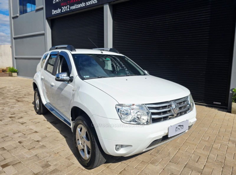 duster 2.0 dynamique 4x2 16v flex 4p manual 2015 lajeado
