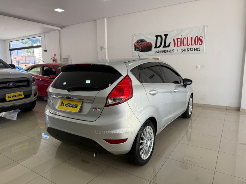 FIESTA 1.6 TITANIUM HATCH 16V FLEX 4P AUTOMÁTICO - 2014 - NOVA BASSANO