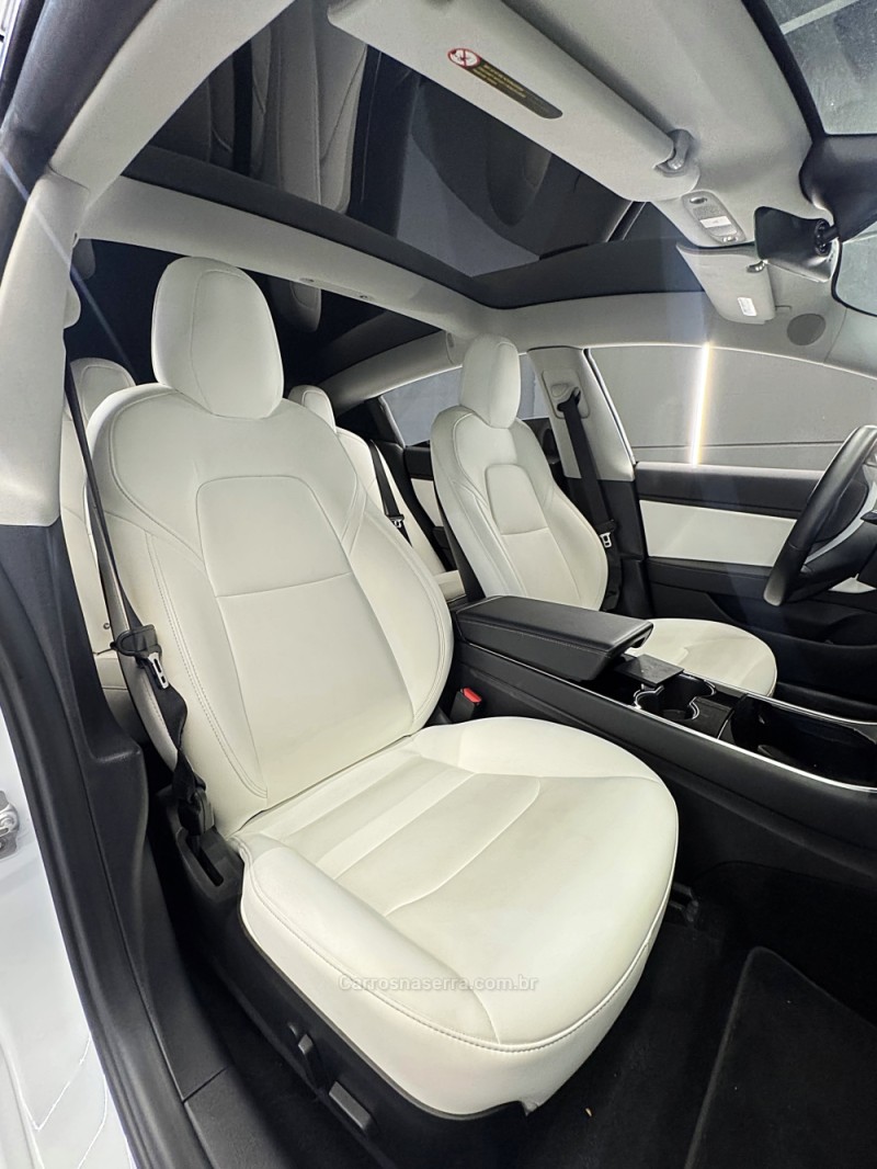MODEL 3 REAR WEEL DRIVE  - 2018 - PASSO FUNDO