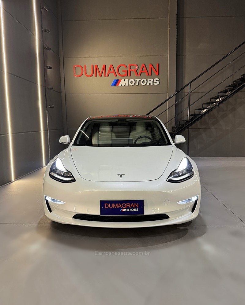 MODEL 3 REAR WEEL DRIVE  - 2018 - PASSO FUNDO