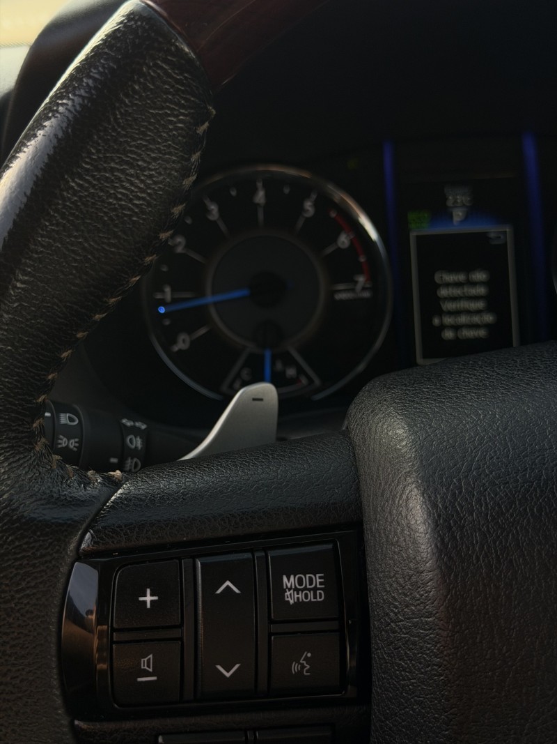 HILUX SW4 2.7 SRV 4X2 16V FLEX 7 LUGARES 4P AUTOMÁTICO - 2019 - ANTôNIO PRADO